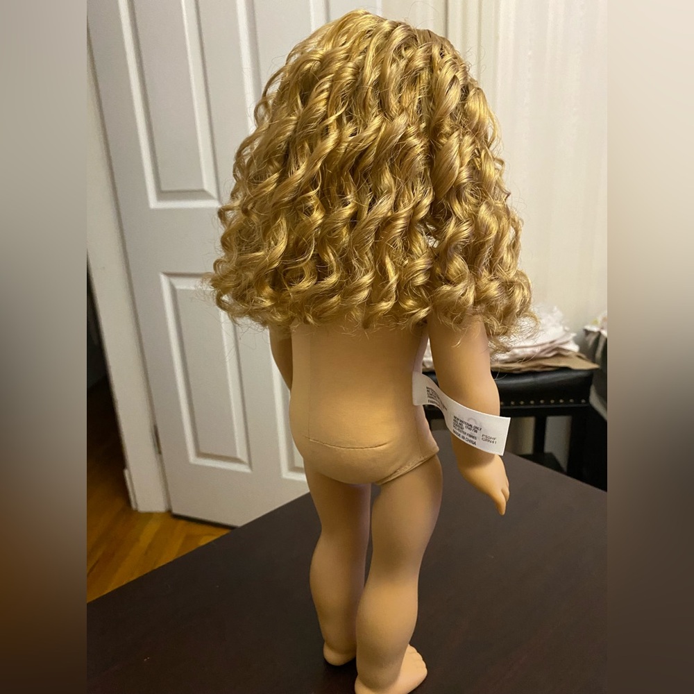 American Girl Doll Courtney Moore Year 2017 - Picture 8 of 16